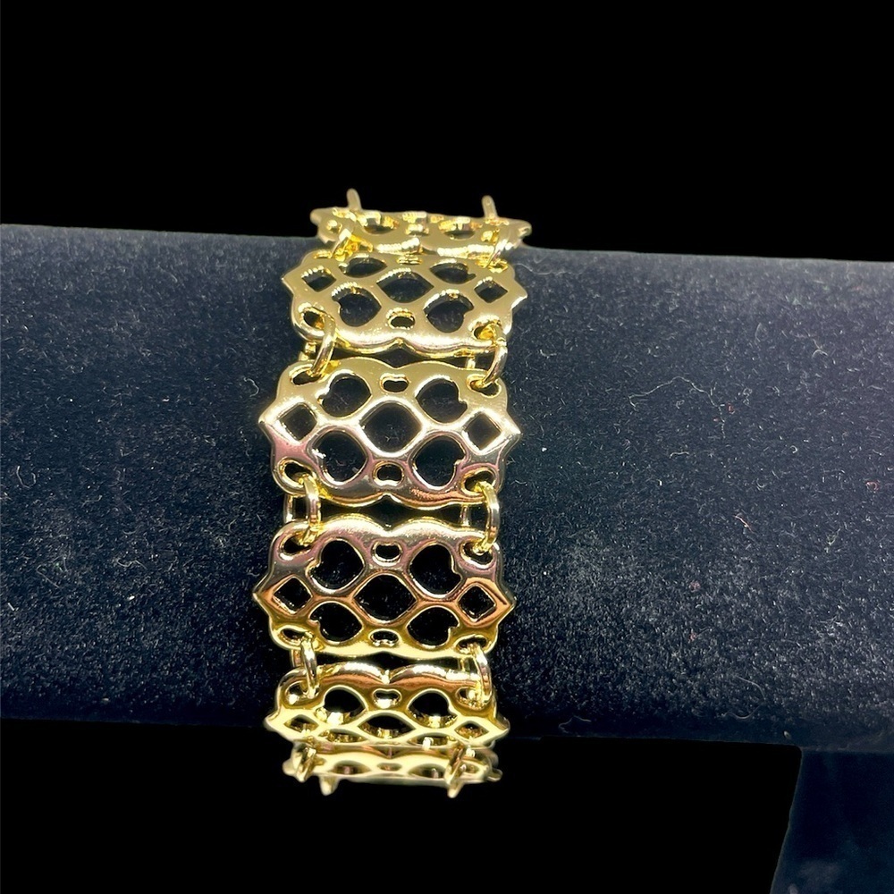 Apt9 Filigree Goldtone Bracelet 6 Magnetic Closure Nwt 13$